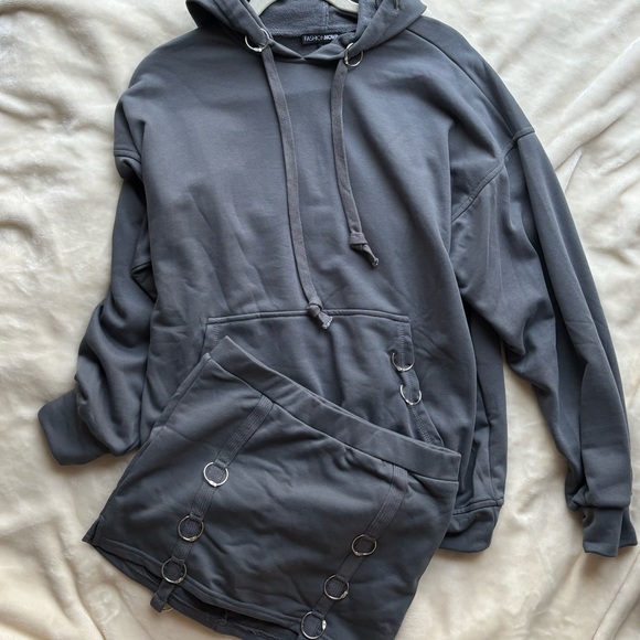 CUTE FASHION NOVA SWEATER SET - Picture 2 of 3